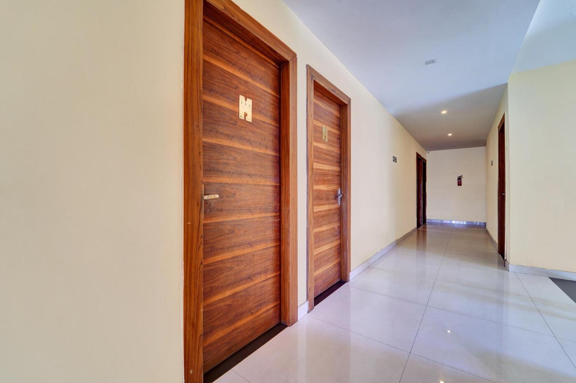 Hotel Super Townhouse Ernakulam North Kochi Exteriér fotografie