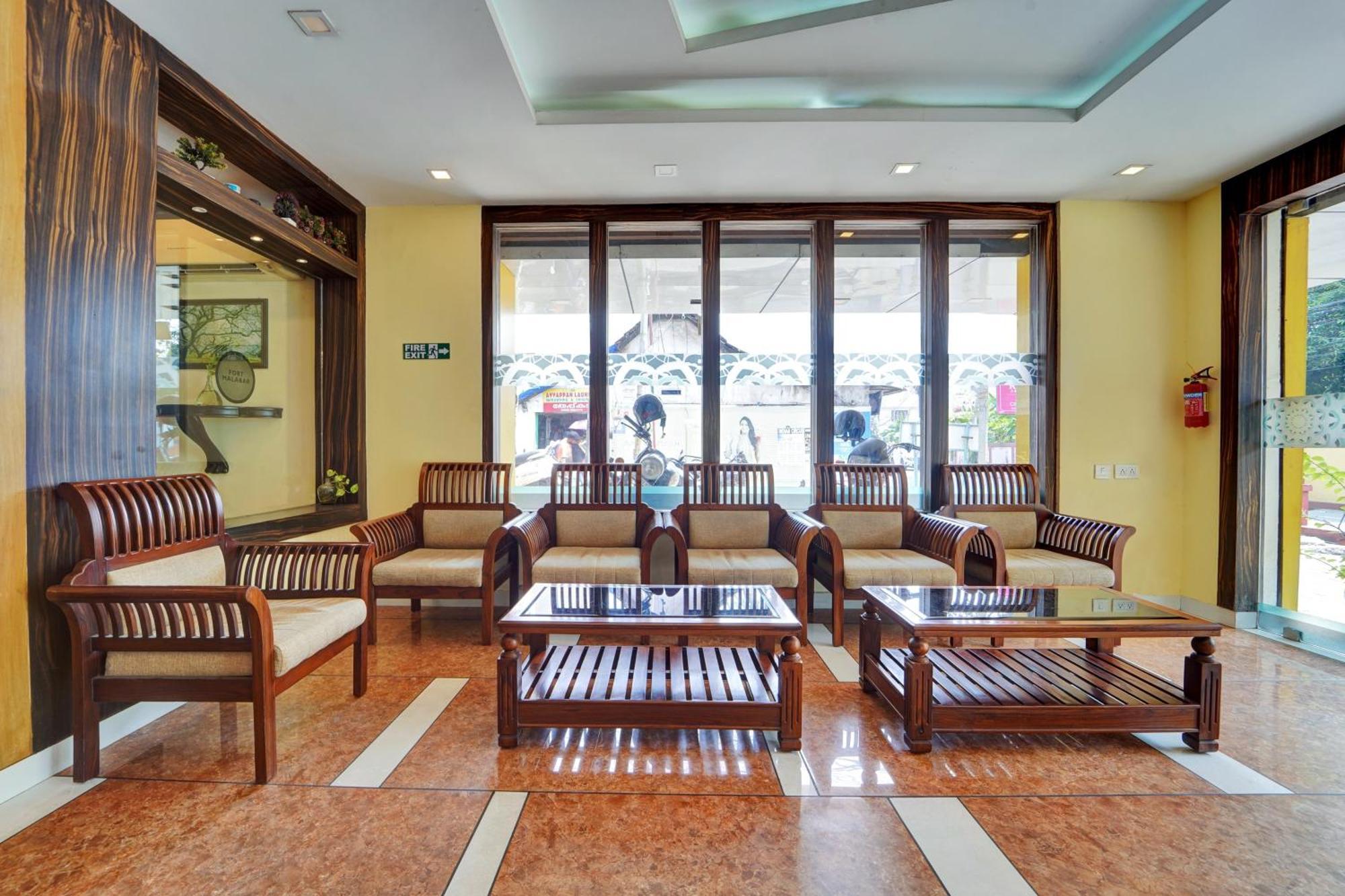 Hotel Super Townhouse Ernakulam North Kochi Exteriér fotografie