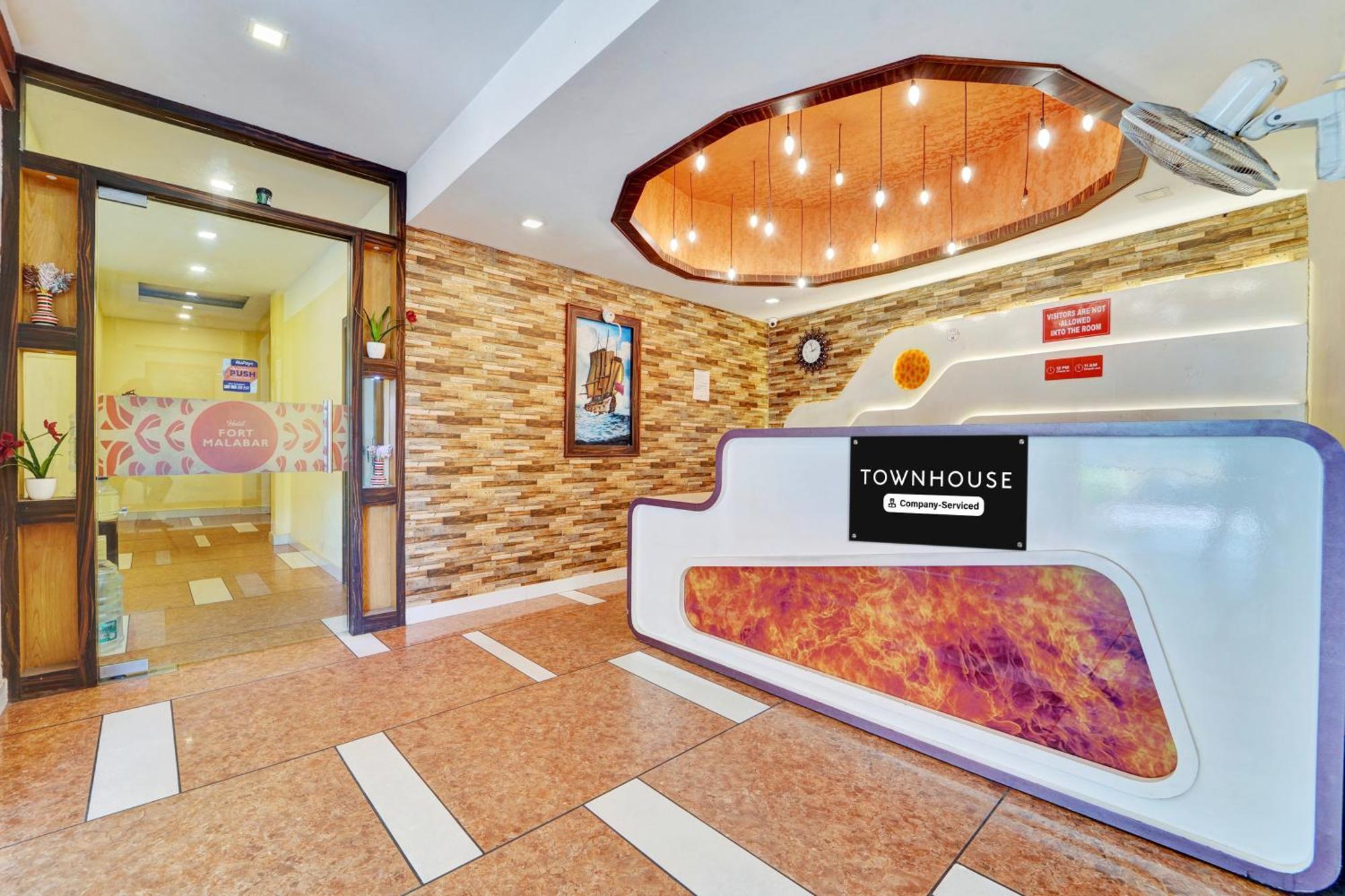 Hotel Super Townhouse Ernakulam North Kochi Exteriér fotografie